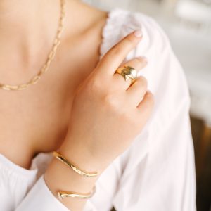 Golden Wave Minimalist Jewelry Set